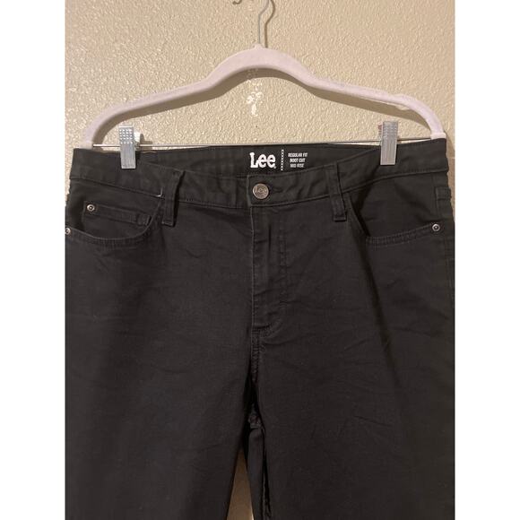 Lee Regular Fit Boot Cut Mid-Rise Black Pants - Picture 2 of 6